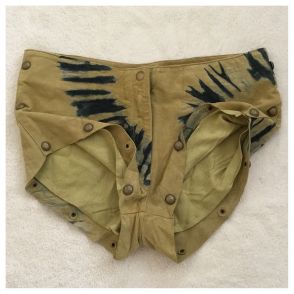 🆕Free People Renegade Tye Dye Leather Shorts NWOT - Picture 6 of 8
